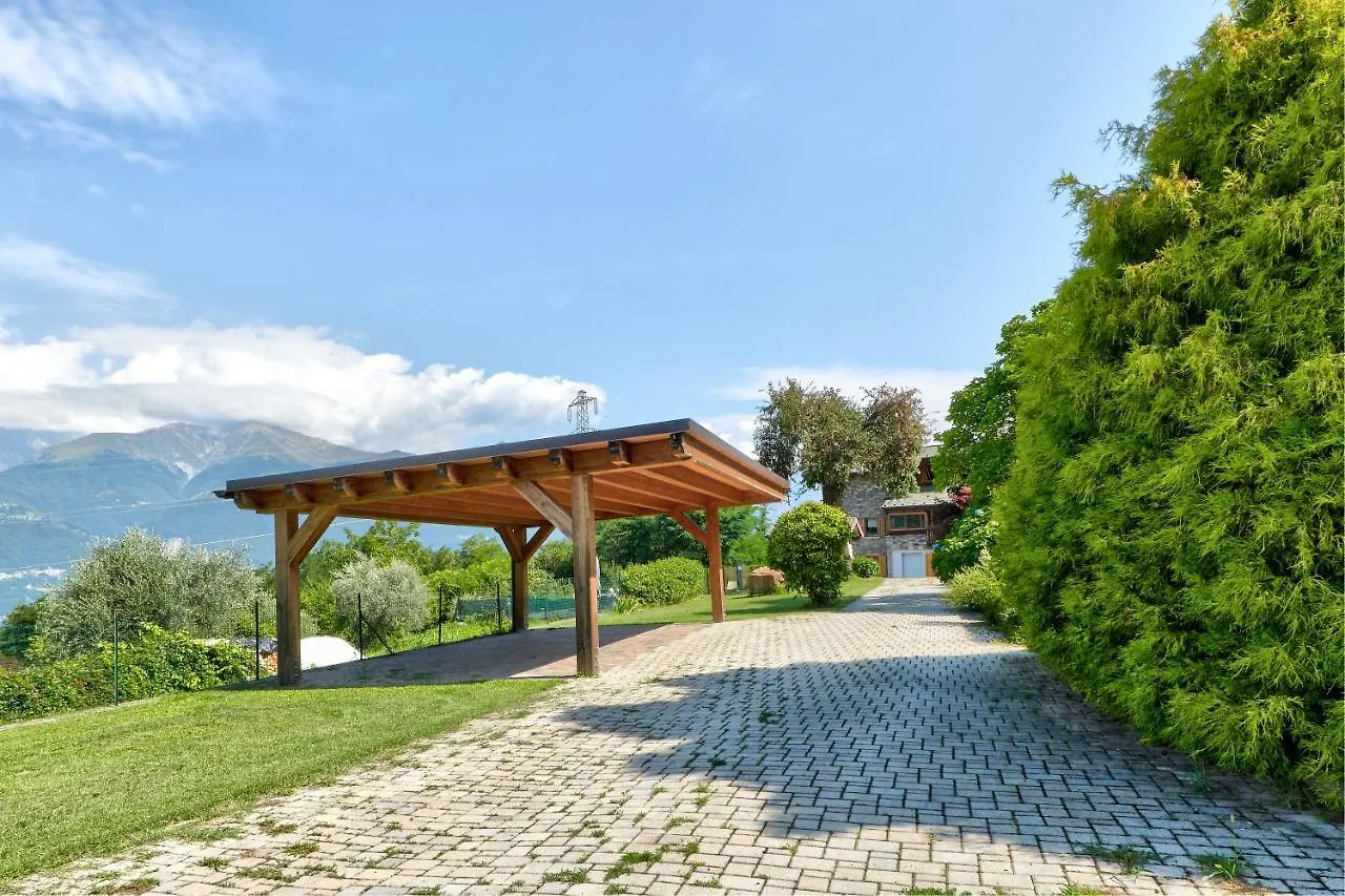 Chalet Con Piscina E Vista Panoramica Colico