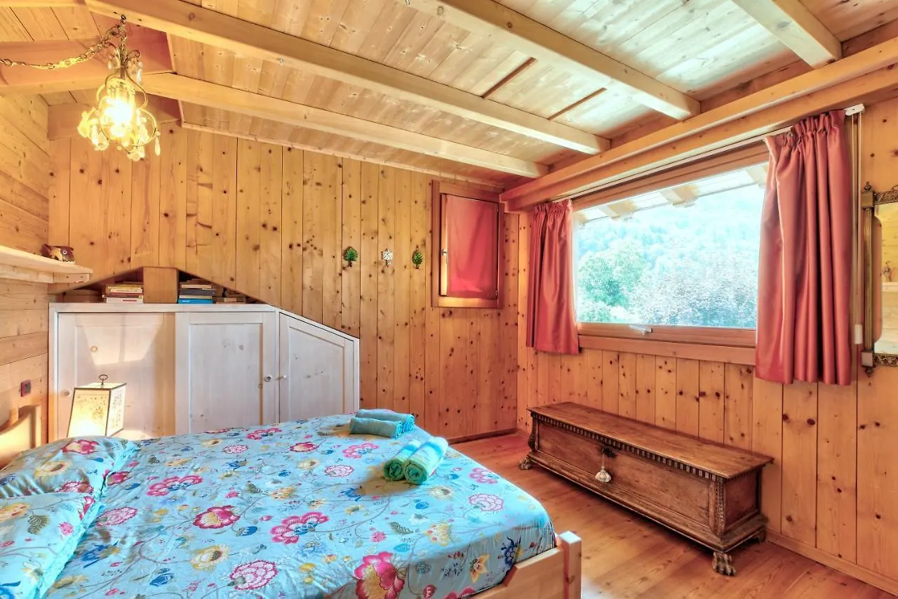 Chalet Con Piscina E Vista Panoramica Colico Italy