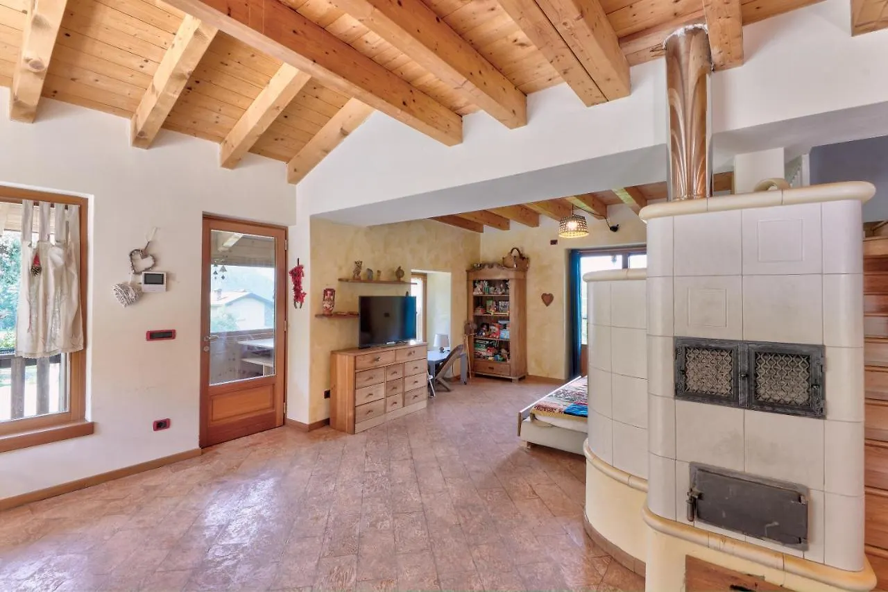 Chalet Con Piscina E Vista Panoramica Colico