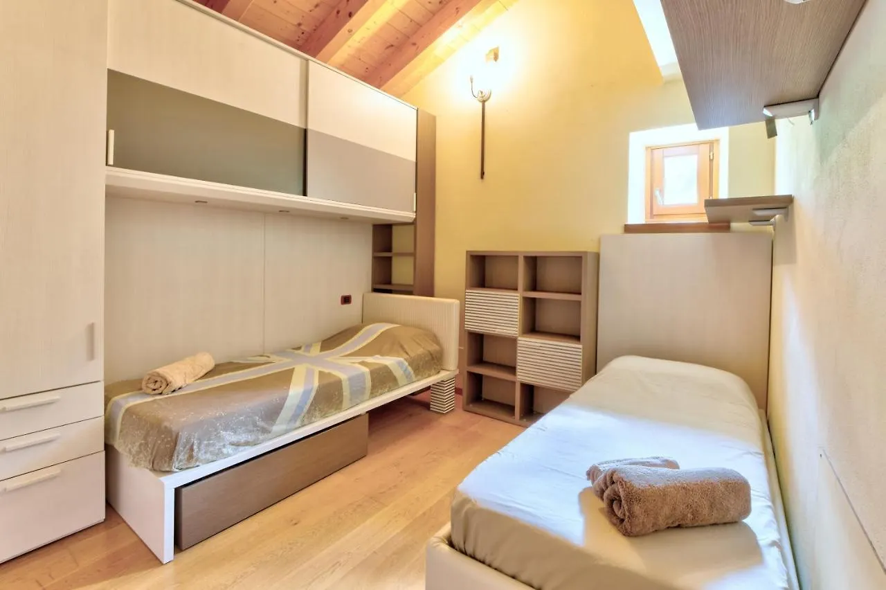 Chalet Con Piscina E Vista Panoramica Colico 0*,